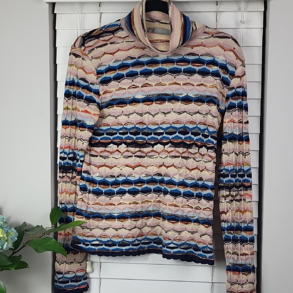 Missoni Striped Multicolor Turtleneck Sweater made in Italy. Size US 12‎